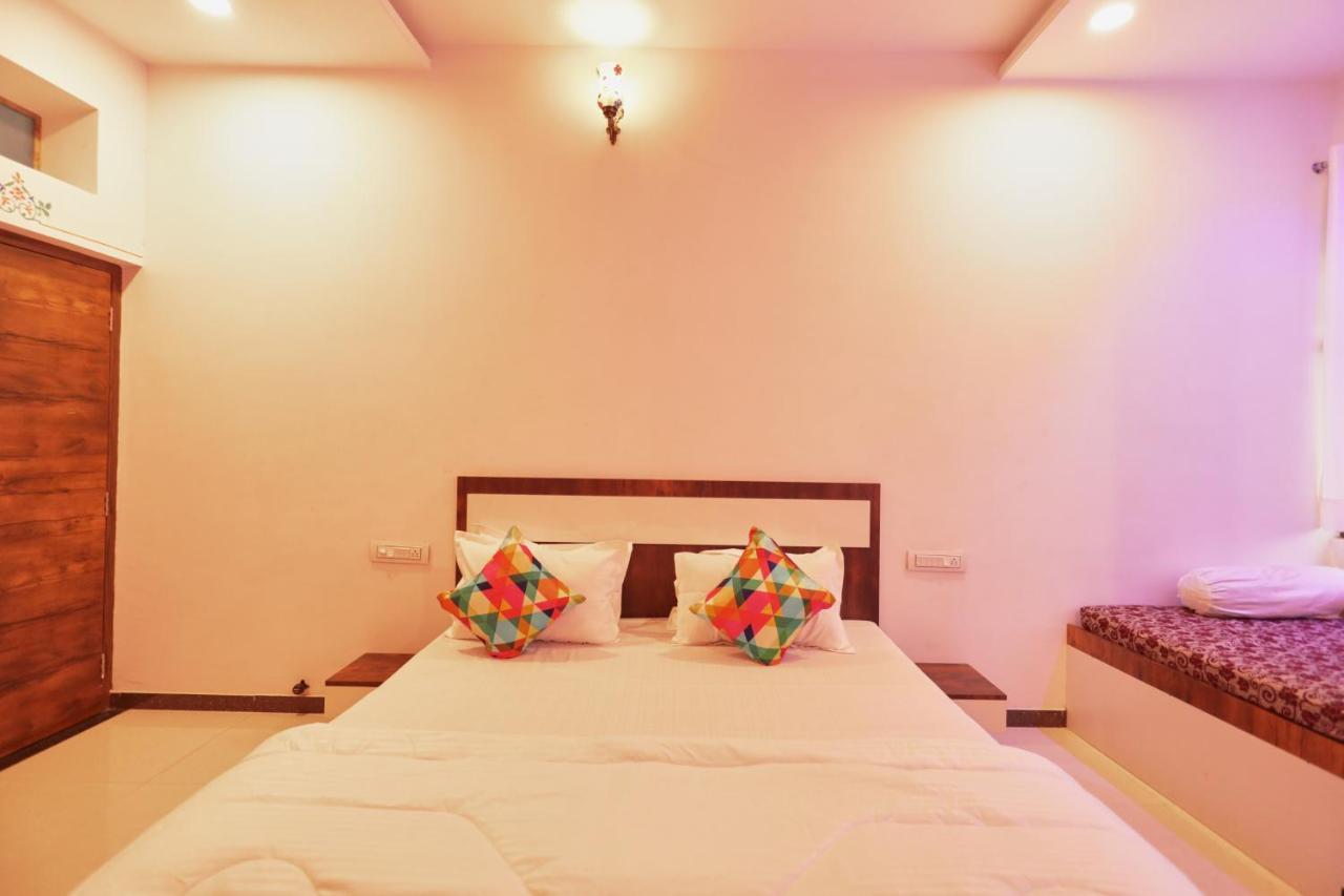 Hotel Neev Haweli Udaipur Exterior foto